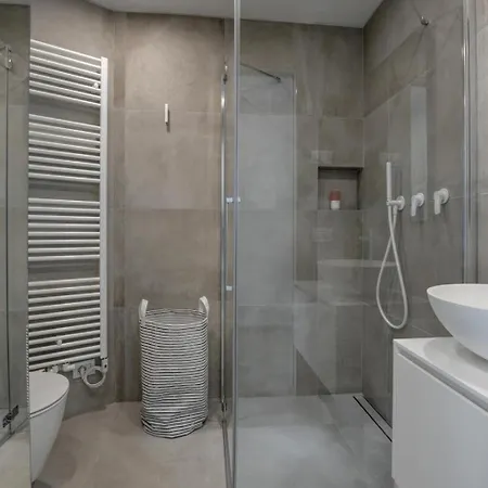 Casa Vacanze Vanessa Carate Urio